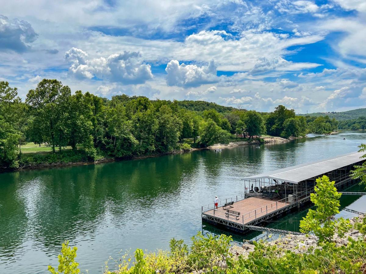 Lake Front 2Br Walk-In With Large Deck - Free Tickets Included - 79-1 ブランソン エクステリア 写真