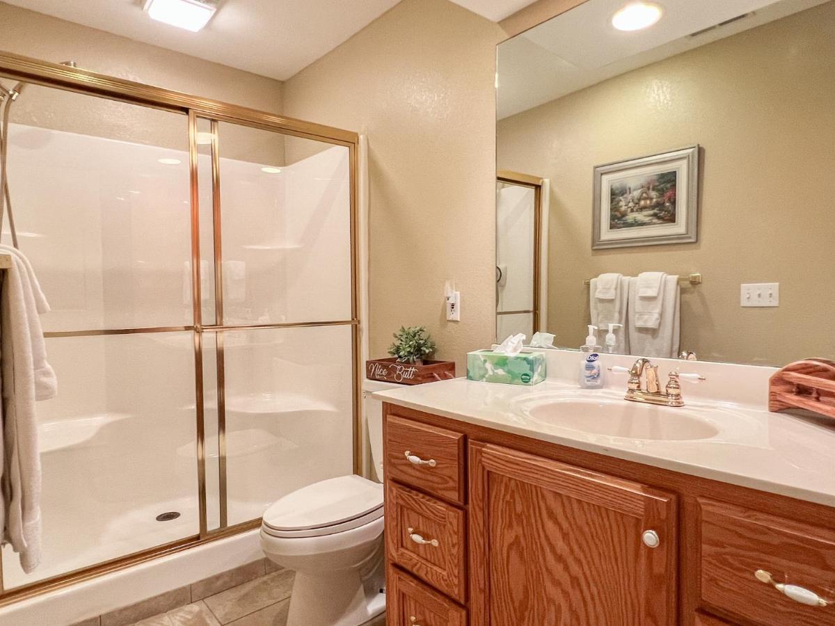 Lake Front 2Br Walk-In With Large Deck - Free Tickets Included - 79-1 ブランソン エクステリア 写真